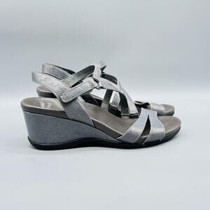 Dansko Sandals Womens 8.5 Silver Leather Addyson Strappy Wedge Heel Comfort
